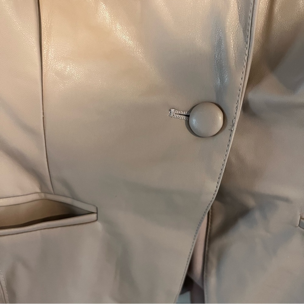 Rosevelvet Taupe Faux Leather Blazer Medium - Picture 5 of 16